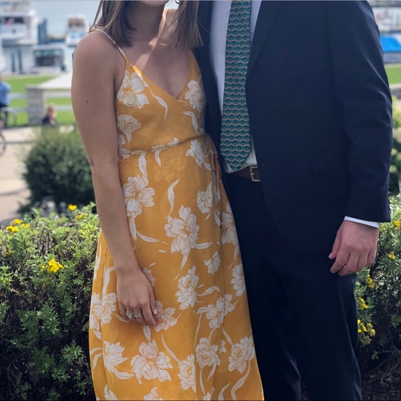 ShowMeYourMumu MEGHAN WRAP DRESS ~ BLOOM GOLD - Picture 2 of 8